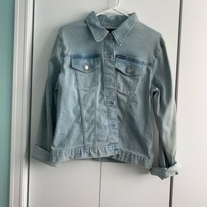 L Calvin Klein jean jacket